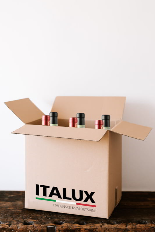 Kasse med 6 x Langhe Nebbiolo og 6 x Barbera d'Alba fra La Ca Növa